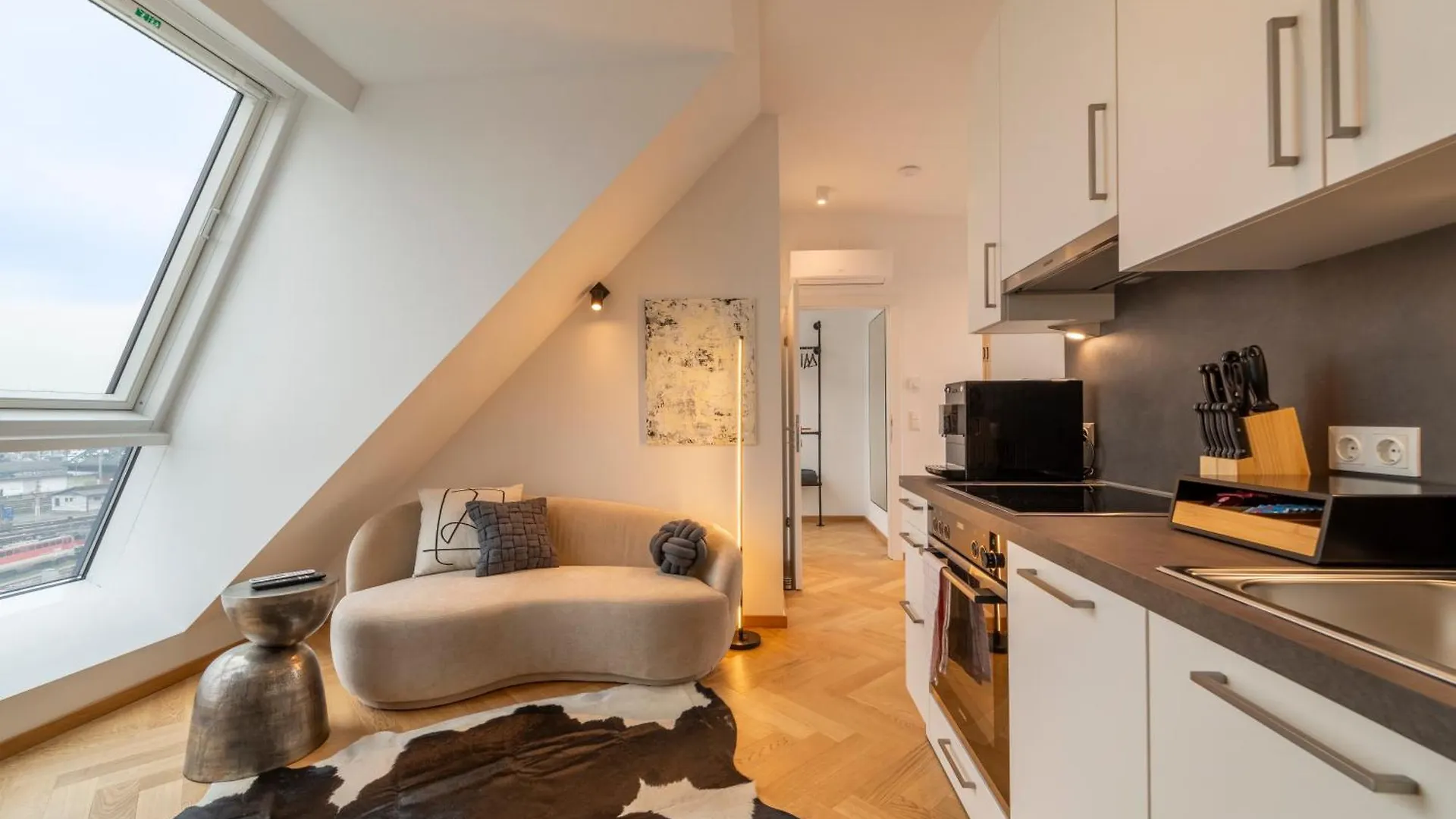 Premium Apartment Mit Privatem Balkon I Levestate Vienna Austria