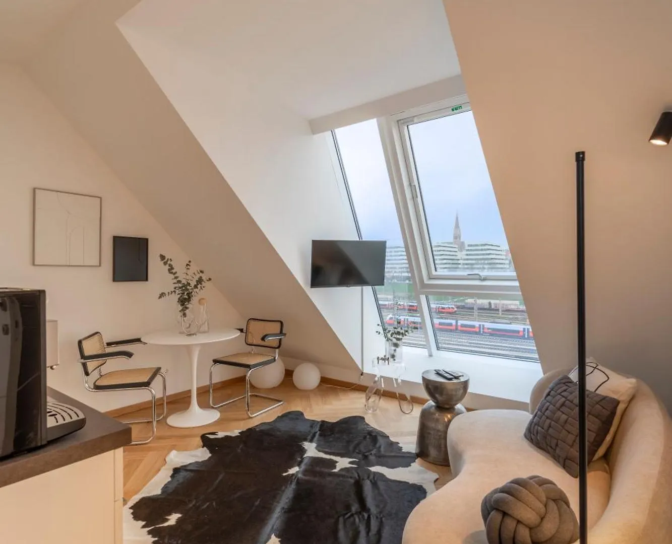 Premium Apartment Mit Privatem Balkon I Levestate location