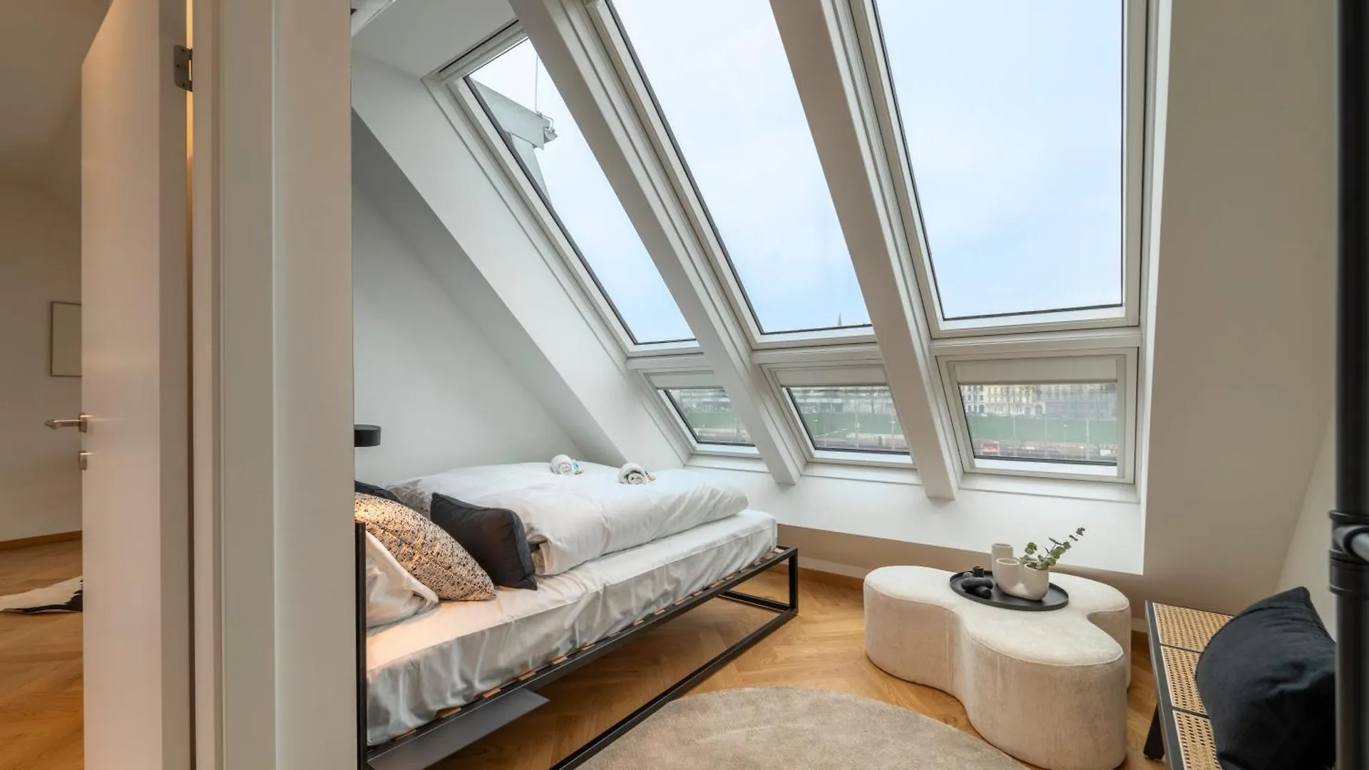 Premium Apartment Mit Privatem Balkon I Levestate Vienna 0*,  Austria