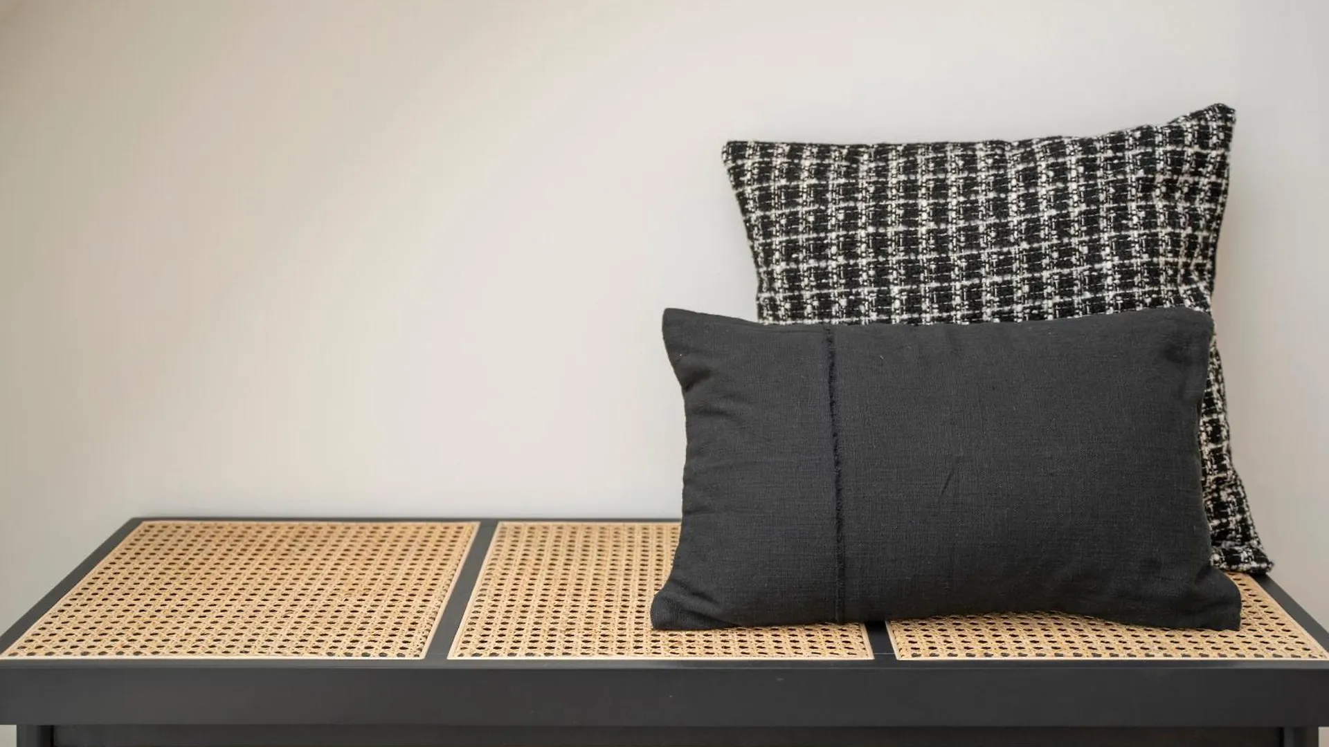 Premium Apartment Mit Privatem Balkon I Levestate Vienna Austria